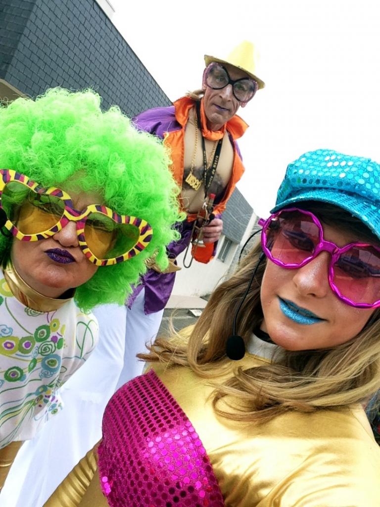 échassiers disco au carnaval de  Riantec